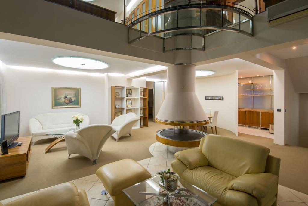 Hotel By Gastroid Ilidža Luaran gambar