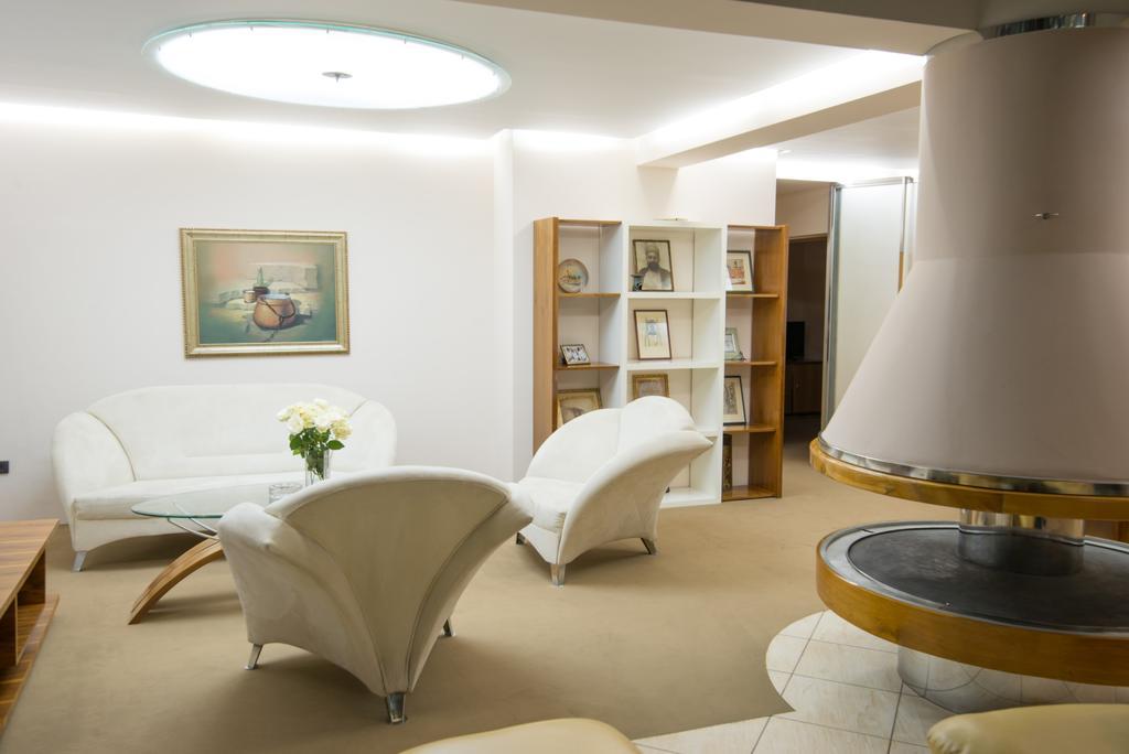 Hotel By Gastroid Ilidža Bilik gambar
