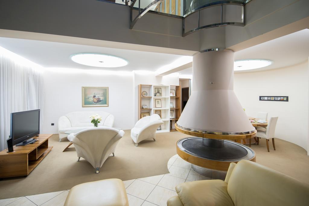 Hotel By Gastroid Ilidža Luaran gambar